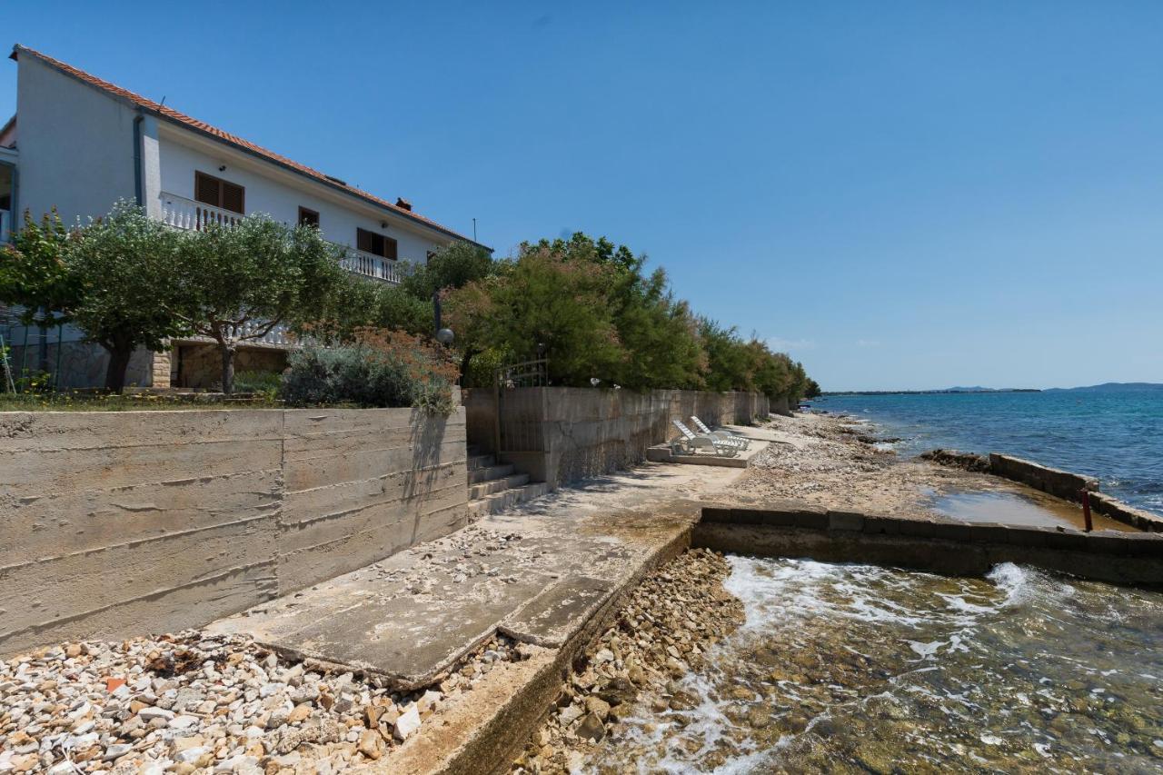 Family Friendly Seaside Apartments Kozino, Zadar - 5756 Petrčane Dış mekan fotoğraf