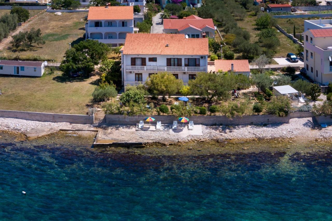 Family Friendly Seaside Apartments Kozino, Zadar - 5756 Petrčane Dış mekan fotoğraf