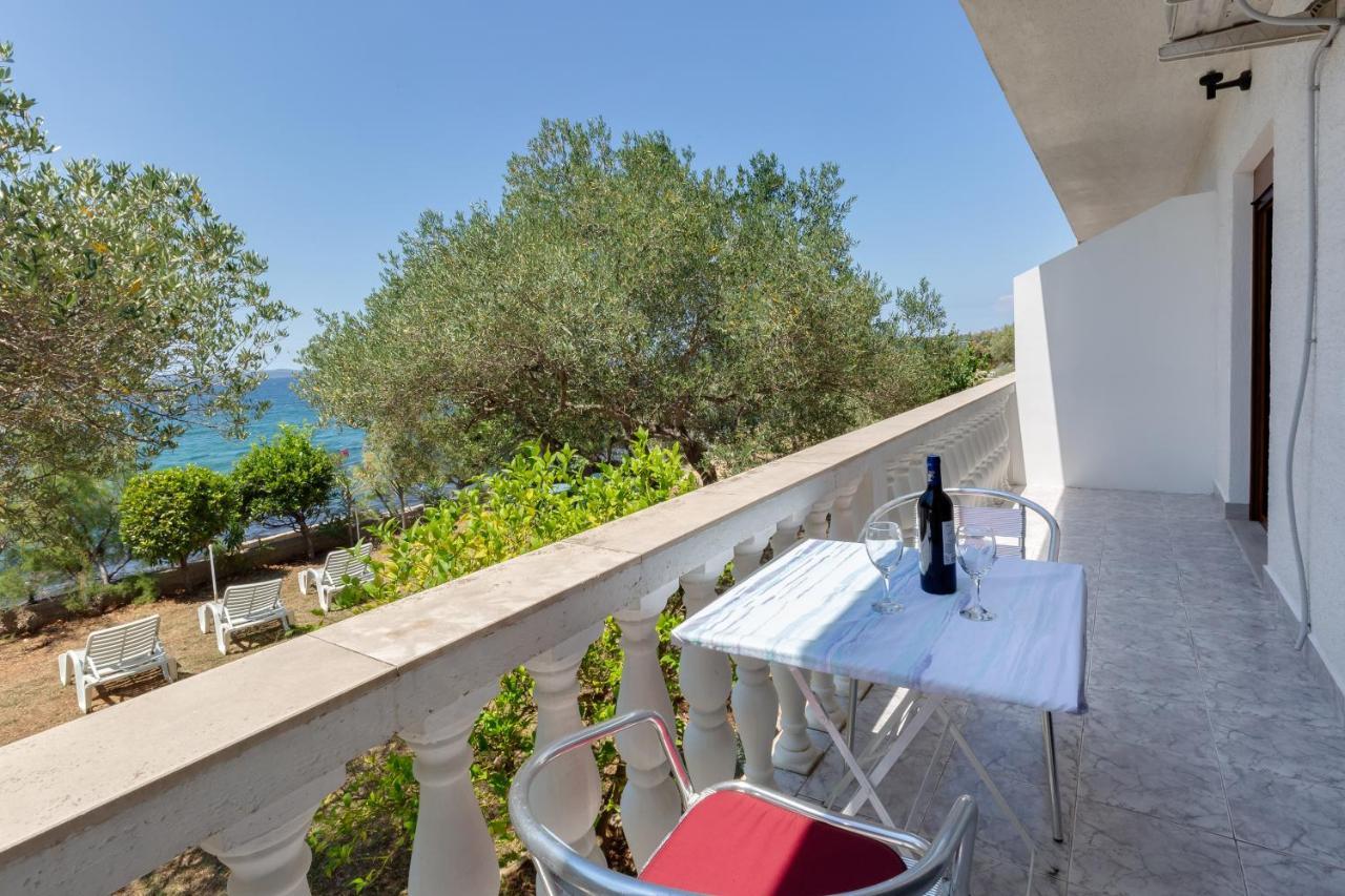 Family Friendly Seaside Apartments Kozino, Zadar - 5756 Petrčane Dış mekan fotoğraf